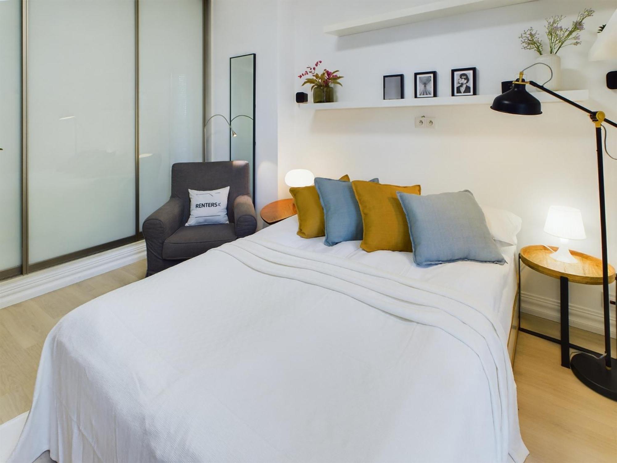 Comfortable For 2 People With Bathtub And Balcony In By Renters * Varsovia