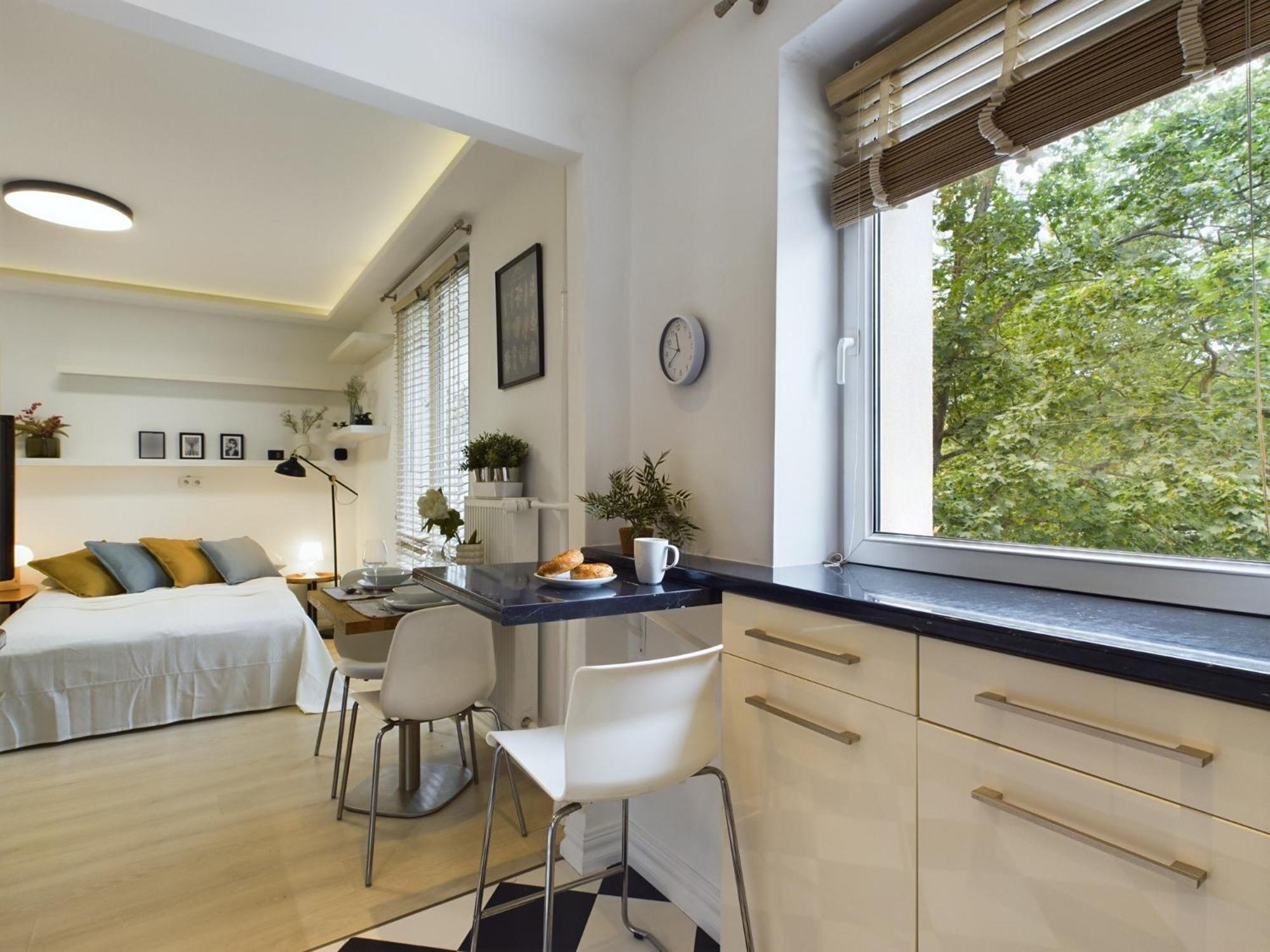 Comfortable For 2 People With Bathtub And Balcony In By Renters Warsaw